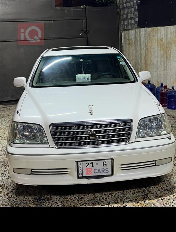 تۆیۆتا کراون 2001 بۆ فرۆشتن لە عێراق - بەغداد